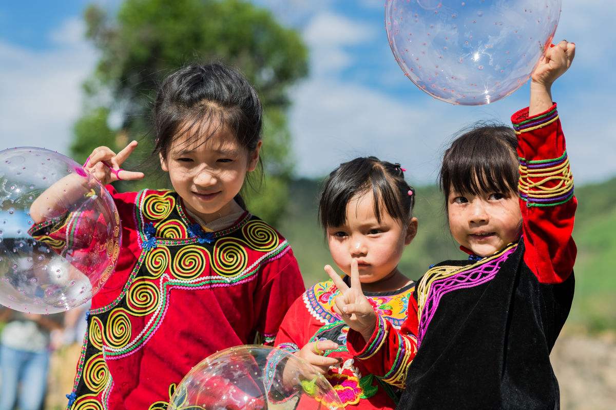 彝族姑娘彝族文化,彝族的女性成年礼