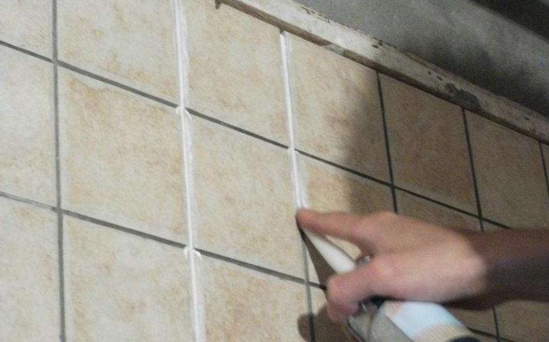 瓷砖缝发黑发霉点怎么办,厕所瓷砖发霉发黑怎么处理