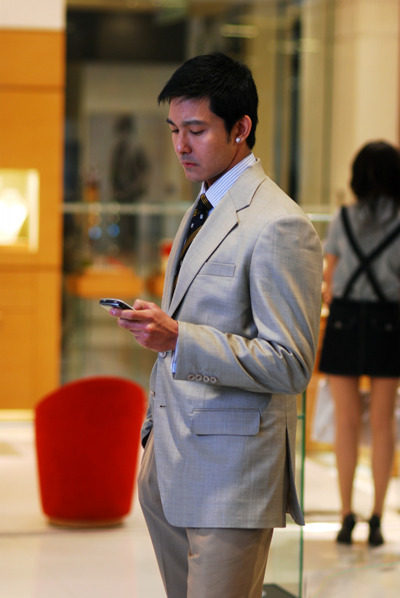 李易峰要翻拍放羊的星星吗,放羊的星星翻拍新版对比