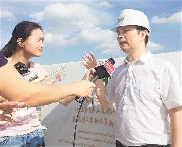 闪耀国际的浙商：“牛肉干大王”林东“全球吸管大王”楼仲平｜浙商创新创业论坛嘉宾故事