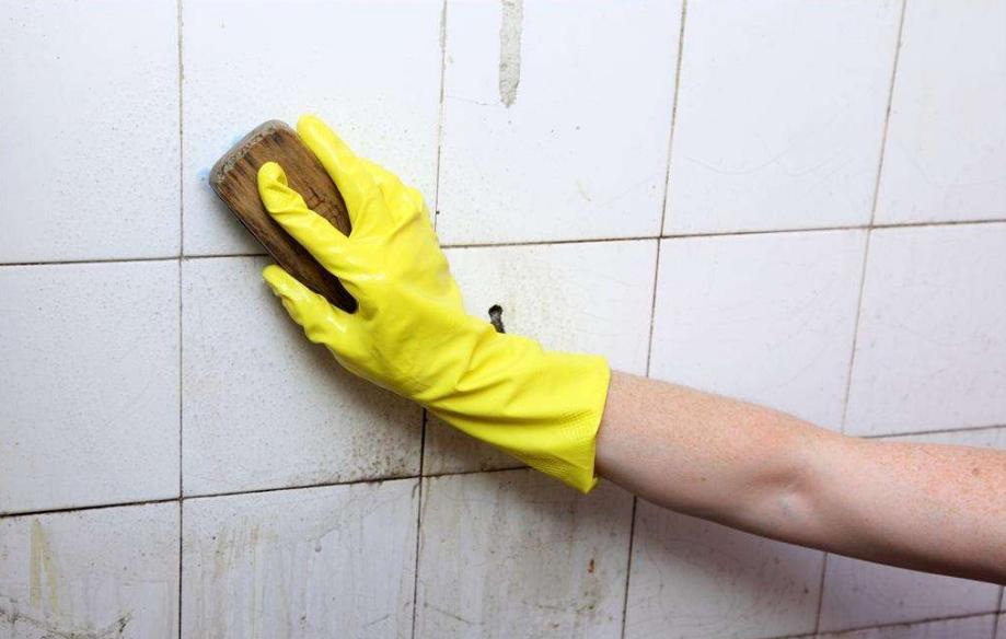 瓷砖缝发黑发霉点怎么办,厕所瓷砖发霉发黑怎么处理