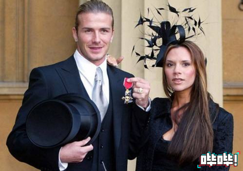 万万没想到，特朗普奥巴马英国女王他们会这样玩游戏！