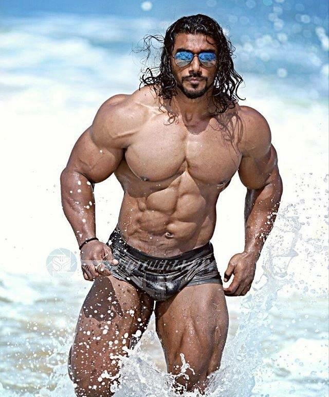 腿部肌群的教学,锻炼腿部外侧肌群的动作