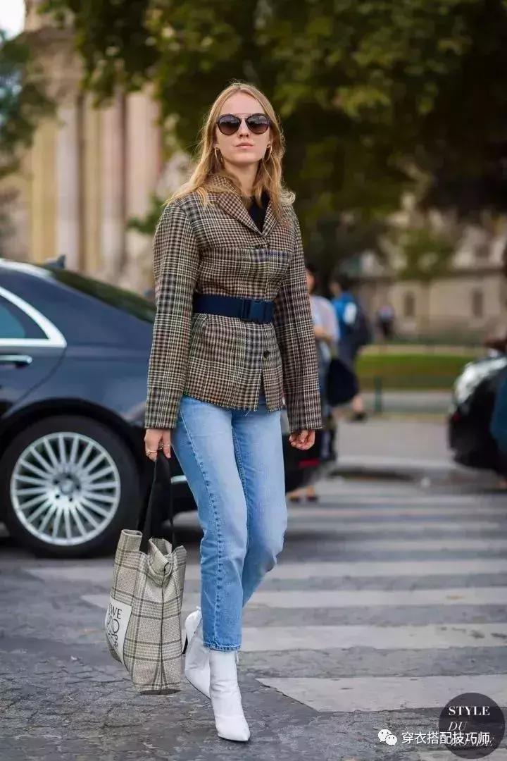 方头粗跟短靴冬季搭配裤子,冬季短靴搭配什么裤子