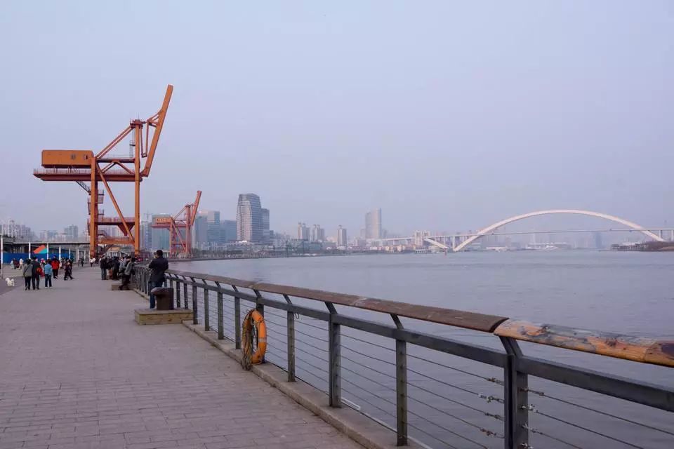 上海哪个地铁站去景点方便,上海免费景点及地铁路线