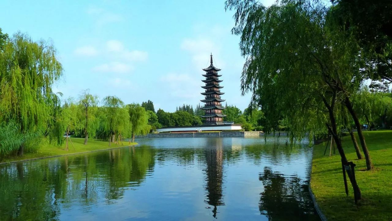 上海哪个地铁站去景点方便,上海免费景点及地铁路线