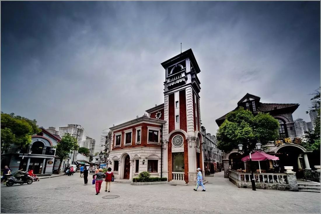 上海哪个地铁站去景点方便,上海免费景点及地铁路线