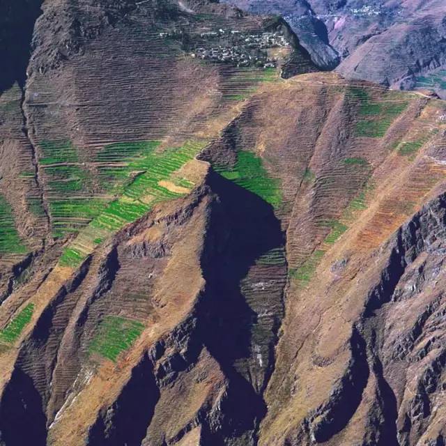 墨脱有多神秘,墨脱一条真正的天路