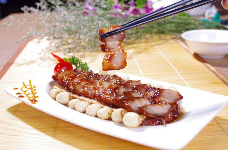 上海哪个地铁站去景点方便,上海免费景点及地铁路线