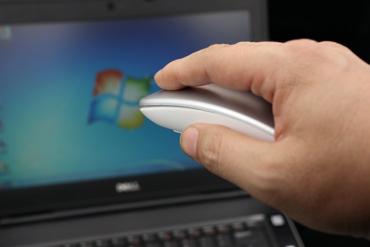 英菲克m1p无线鼠标测评视频,英菲克p-m1鼠标拆解