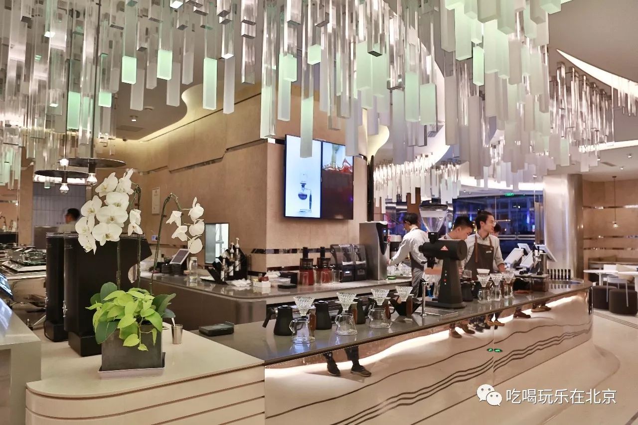 在全北京*博兰**基尼最多的地方，开了家咖啡界的巴黎世家