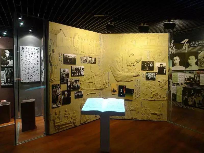 上海哪个地铁站去景点方便,上海免费景点及地铁路线