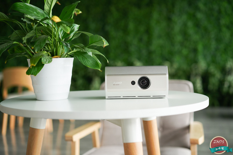 微鲸32寸电视怎么样,微鲸m1投影评测