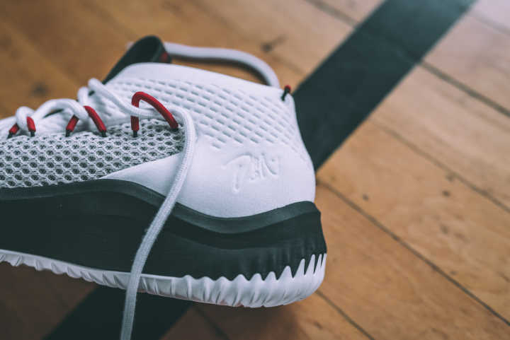 adidas和nike鞋子尺码,adidas与nike足球鞋区别