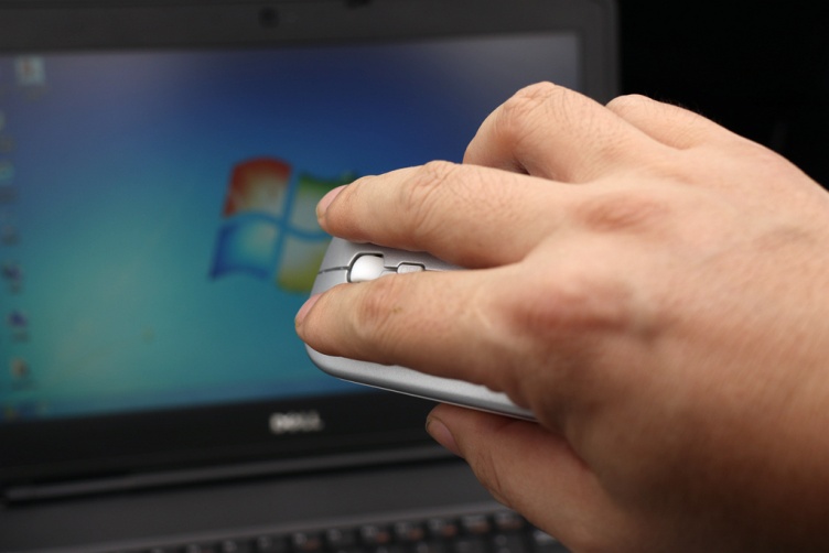 英菲克m1p无线鼠标测评视频,英菲克p-m1鼠标拆解