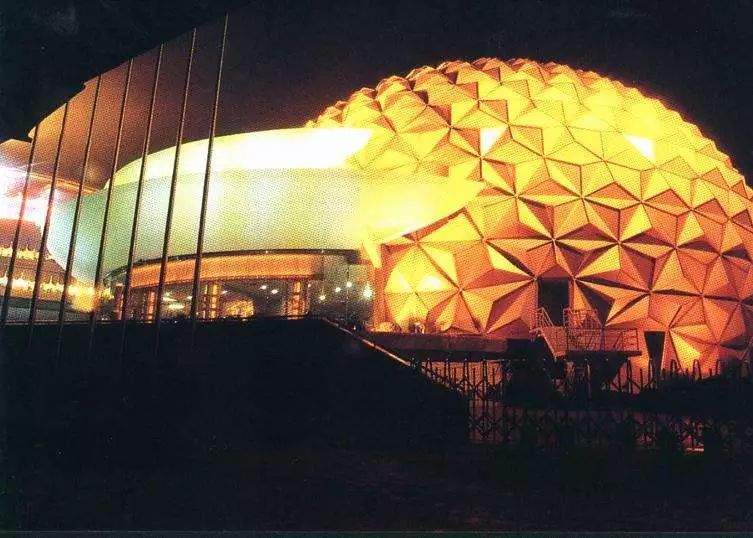 上海哪个地铁站去景点方便,上海免费景点及地铁路线