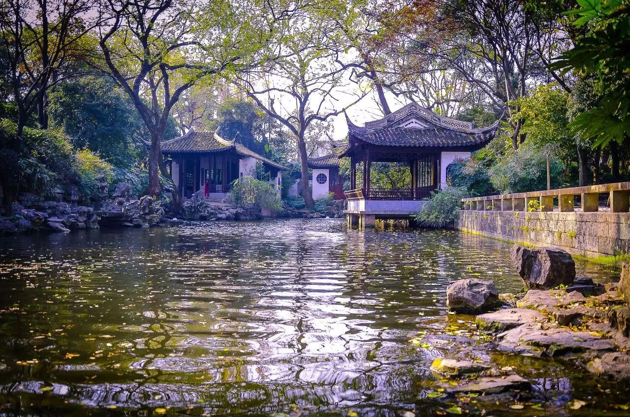 上海哪个地铁站去景点方便,上海免费景点及地铁路线