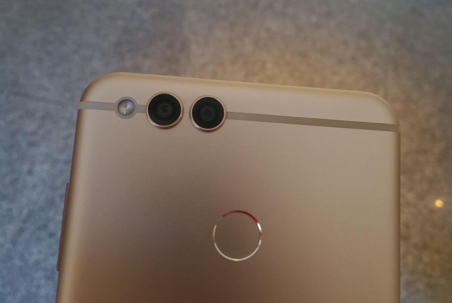 光荣畅玩7x全面屏手势操作,1499光荣7x全面屏