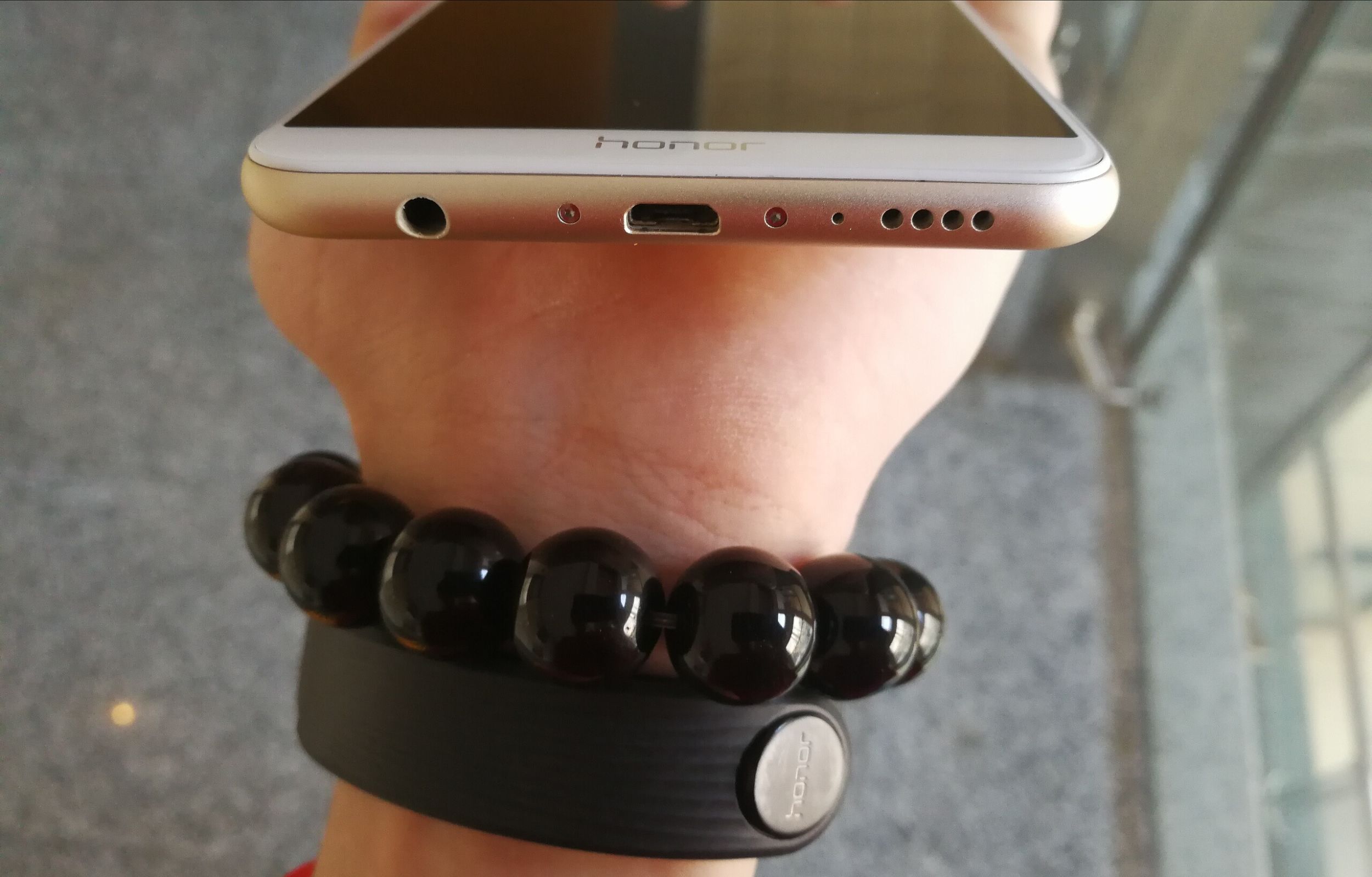 光荣畅玩7x全面屏手势操作,1499光荣7x全面屏