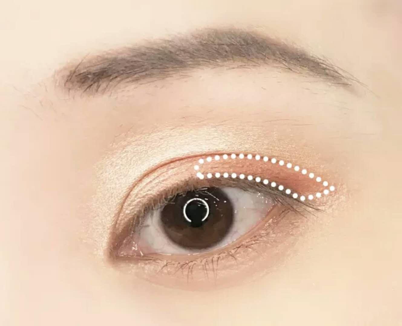 眼影怎么画显大又干净的眼影,眼影怎么画才好看日常眼影的画法