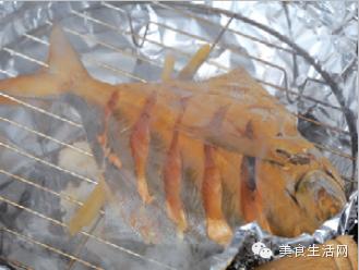 鲳鱼的种类和烹饪方法,淡水鲳鱼怎么做好吃清蒸鲳鱼