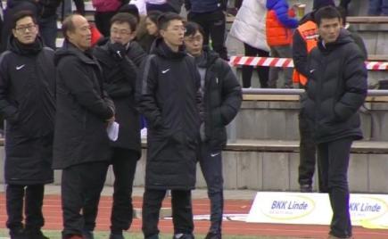 邵佳一孙继海范志毅一起踢过吗,邵佳一和孙继海是一个时期的吗