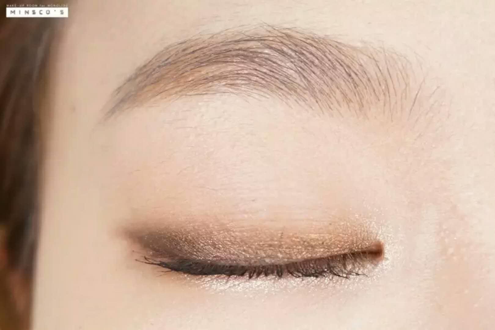 眼影怎么画显大又干净的眼影,眼影怎么画才好看日常眼影的画法