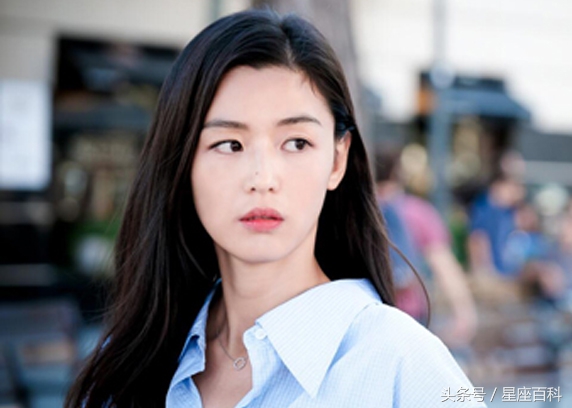 水瓶座男生的弱点和缺点是什么,水瓶座的弱点和优点是什么