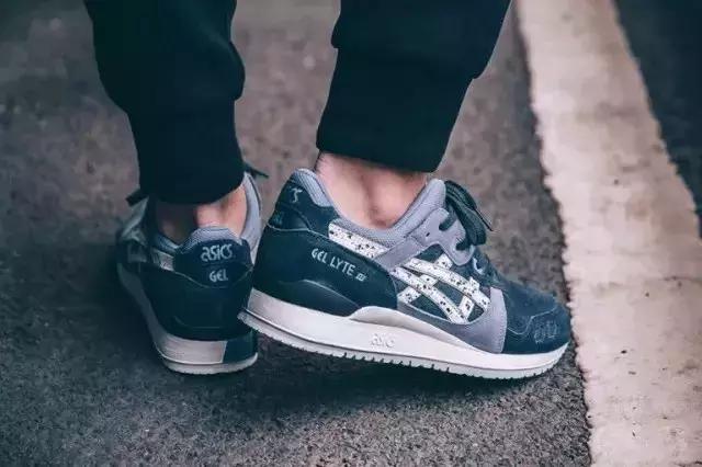 维密秀奚梦瑶摔倒完整版,奚梦瑶在维密大秀上摔倒