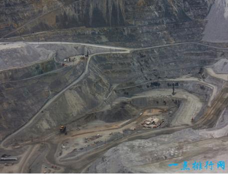 美国版的“愚公移山”宾汉峡谷铜矿高山变为千米巨坑