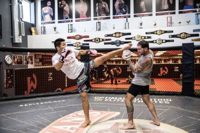 一龙100秒复仇视频,一龙打西提猜没好好训练吗