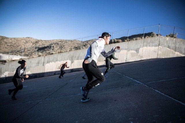 一龙100秒复仇视频,一龙打西提猜没好好训练吗