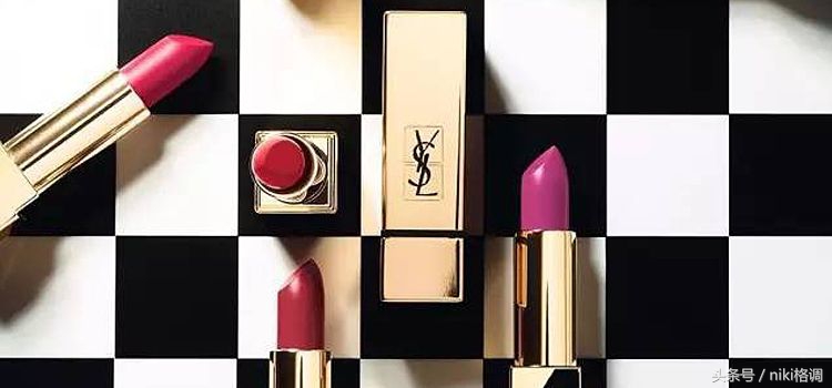 大红色口红好看吗,现在流行大红色口红吗