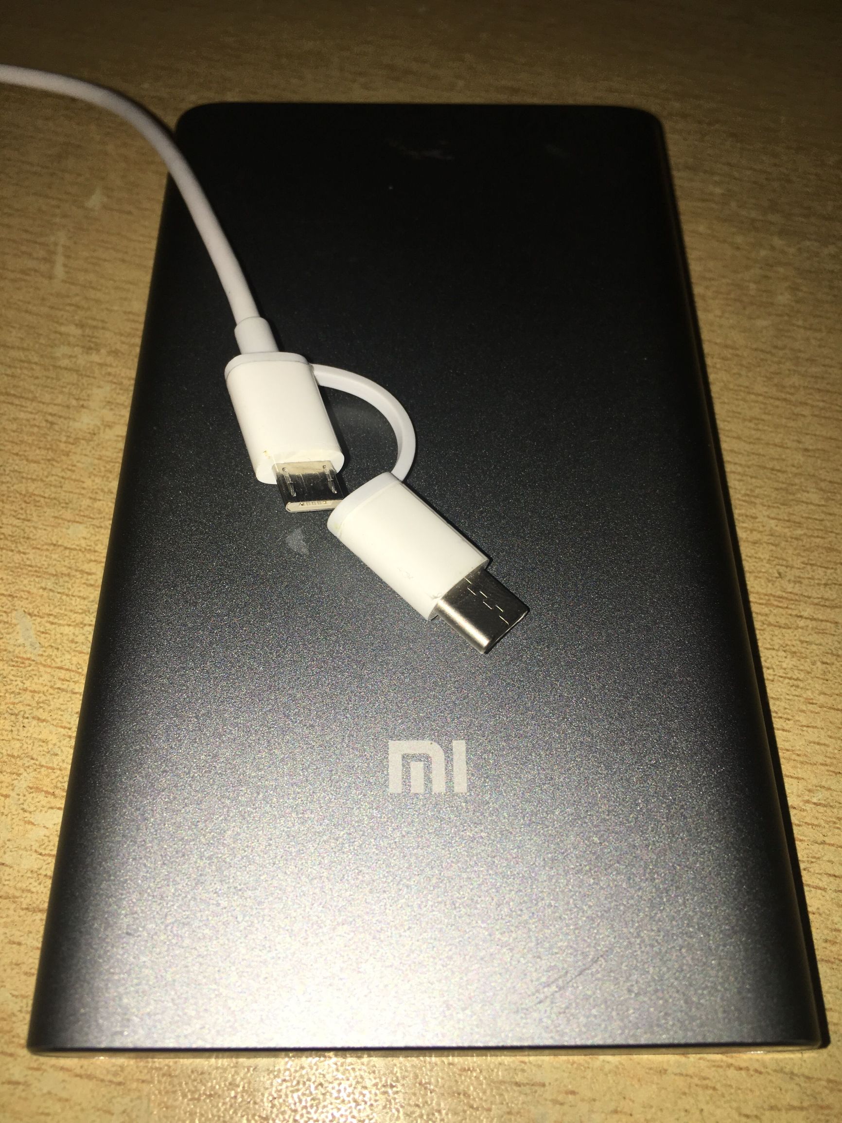 小米移动电源3超级闪充版与高配,小米移动电源3高配版充不进电