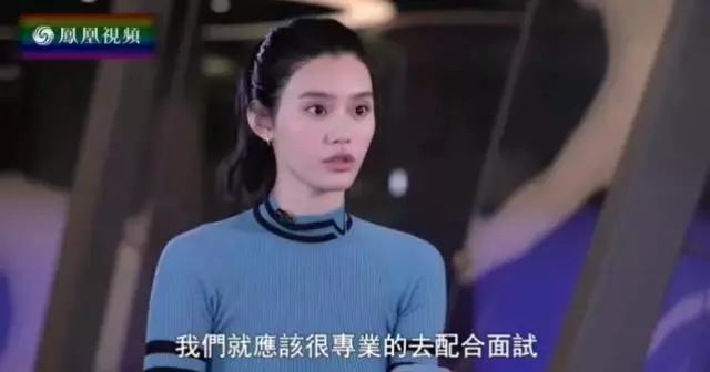 奚梦瑶摔跤对他导致的影响有多大,奚梦瑶维密大秀摔跤