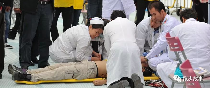马拉松跑者最容易猝死的三个阶段,马拉松赛安全落幕