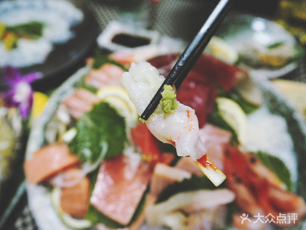 表白被拒的心，只有这家的海鲜刺身可以治愈