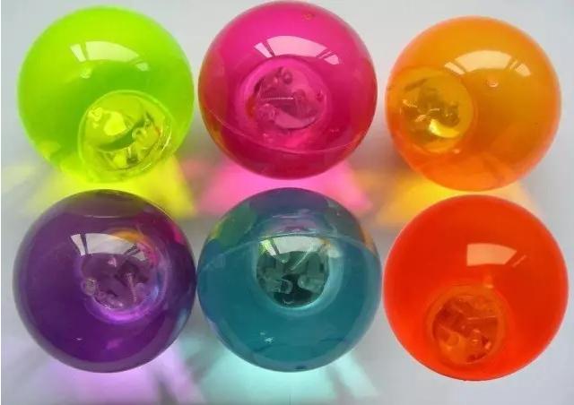 8090年代的童年玩具回忆集合视频,8090后的童年玩具小卖铺