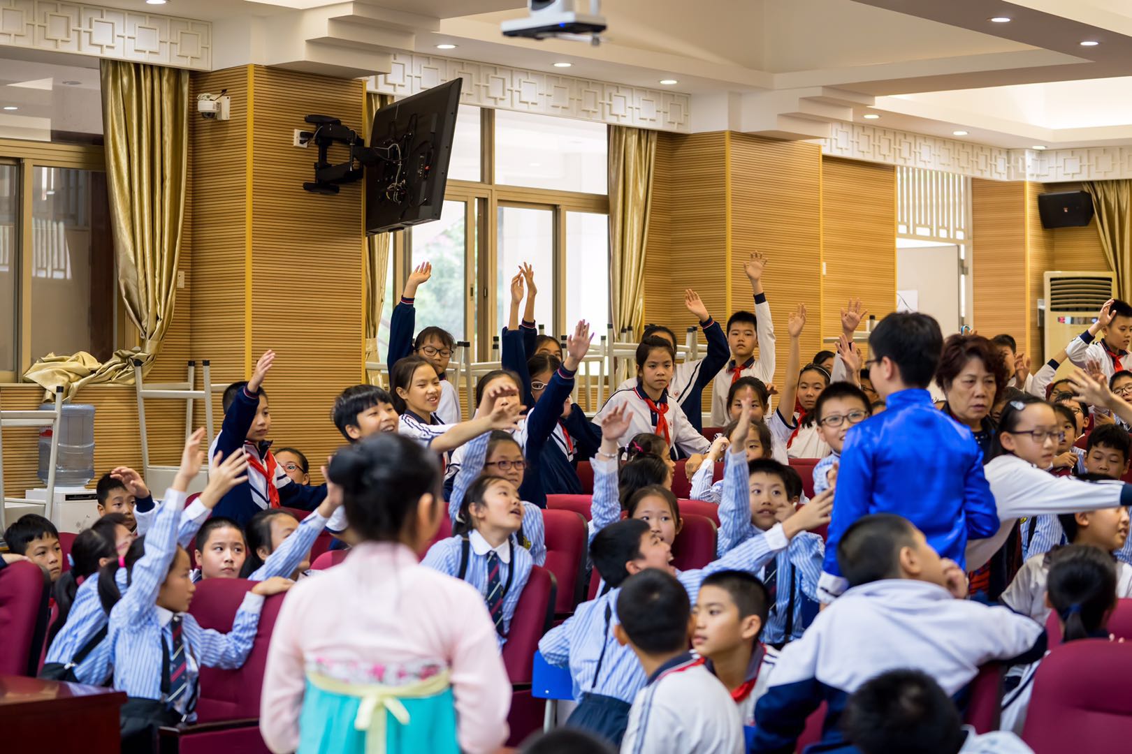 海珠｜海实二小古诗词比赛精彩纷呈！小诗人们的诗词量高出天际！