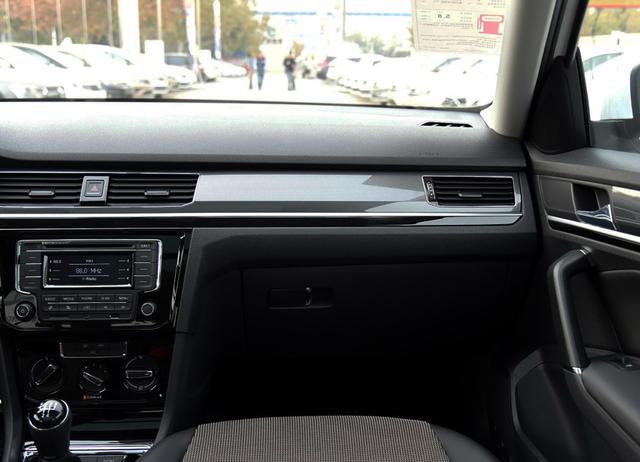 大众蔚领是哪个车的旅行版,大众旅行车蔚领到底多少钱