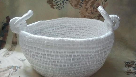 废旧塑料袋怎么做简单小花篮,环保手工制作废物利用手提篮