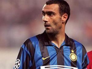 现今足坛十大右后卫,足坛史上十大右后卫排名