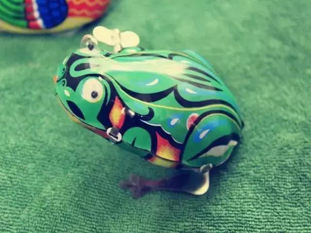 8090年代的童年玩具回忆集合视频,8090后的童年玩具小卖铺