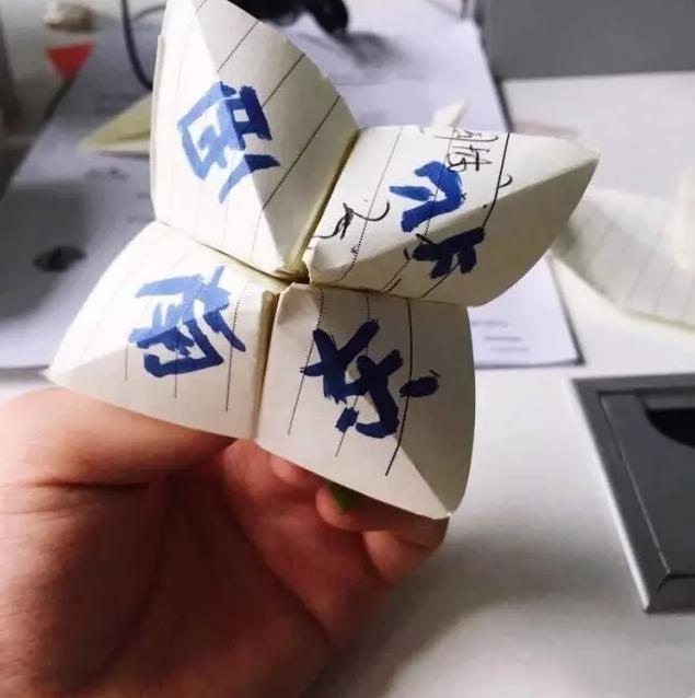 8090年代的童年玩具回忆集合视频,8090后的童年玩具小卖铺