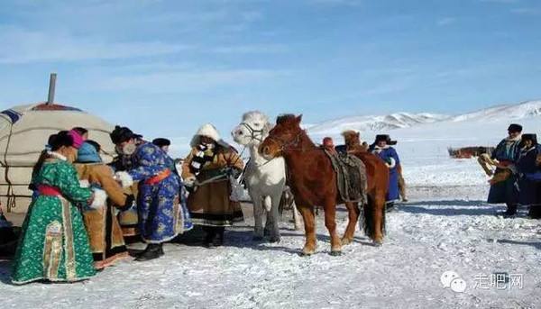 蒙古族春节习俗简短,体验蒙古族春节传统民俗
