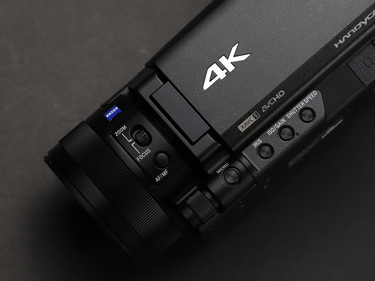 可拍4KHDR视频的手持摄像机1英寸CMOS索尼FDR-AX700摄像机评测