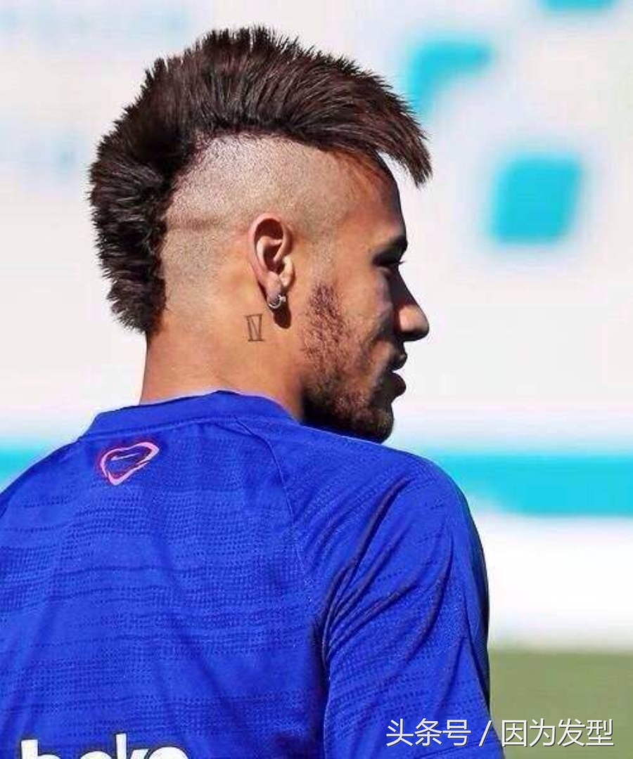 内马尔巴黎圣日耳曼发型,内马尔豪情绿茵发型