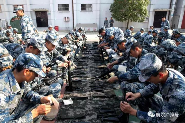 新兵感悟微视频,当新兵第一年的感悟