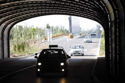 隧道开车需要注意哪些事项,开车过隧道都要注意哪些事项