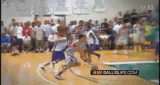 面对防守上篮技巧,面对高大防守人如何上篮